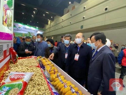 7月5日,來(lái)鄭州國(guó)際會(huì)展中心看農(nóng)業(yè) 芯片